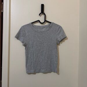 american eagle fitted gray crop tee